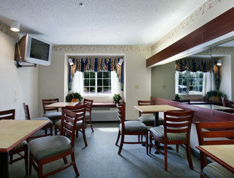 Microtel Inn & Suites By Wyndham Detroit Roseville Restoran fotoğraf